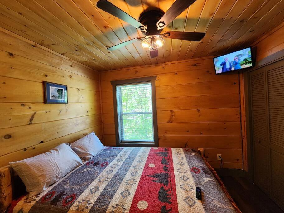 Dancing Bear Cabin- Relax & Enjoy! Sevierville Exteriör bild