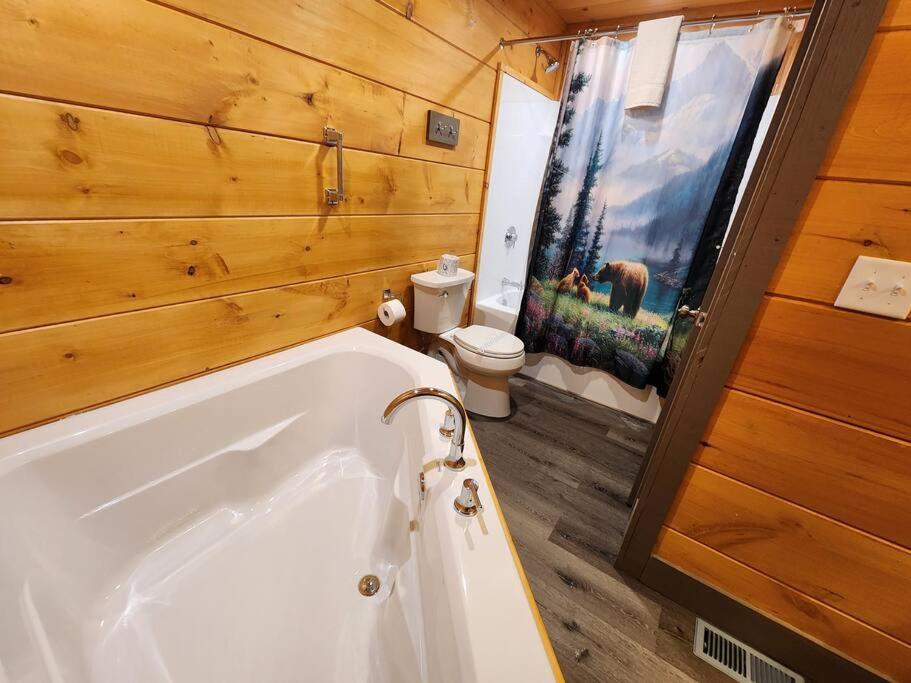 Dancing Bear Cabin- Relax & Enjoy! Sevierville Exteriör bild