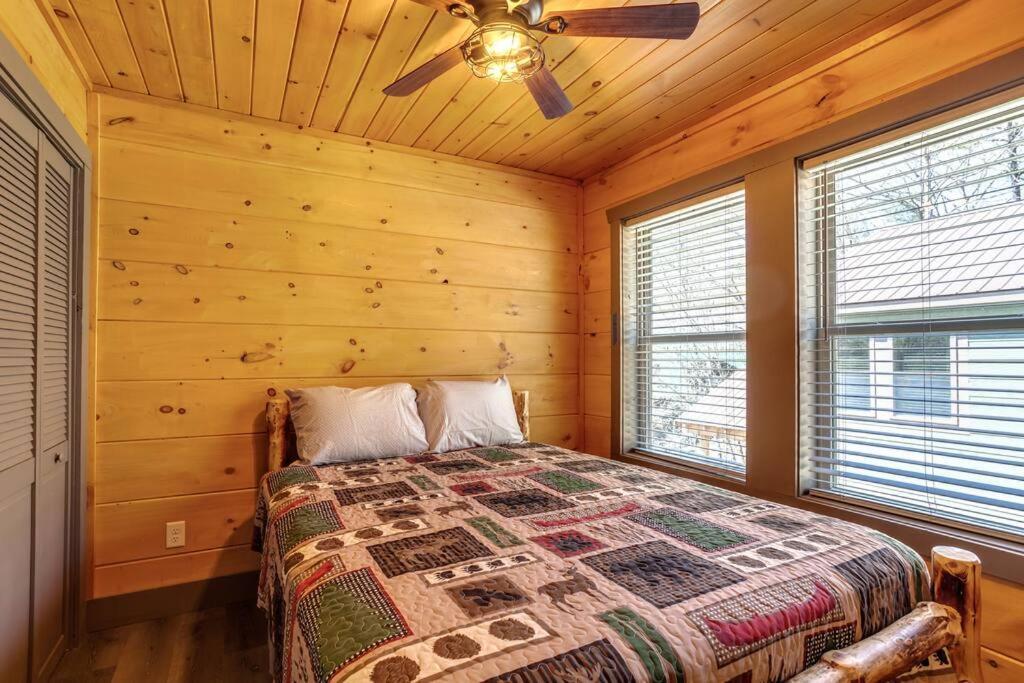 Dancing Bear Cabin- Relax & Enjoy! Sevierville Exteriör bild
