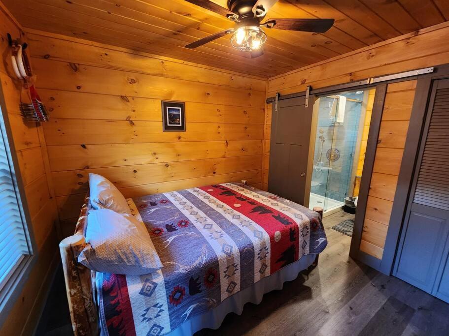 Dancing Bear Cabin- Relax & Enjoy! Sevierville Exteriör bild